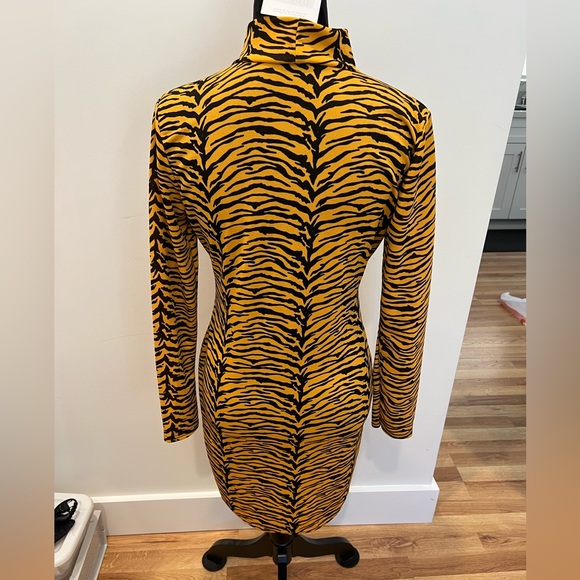 Missguided dress - Picture 2 of 9